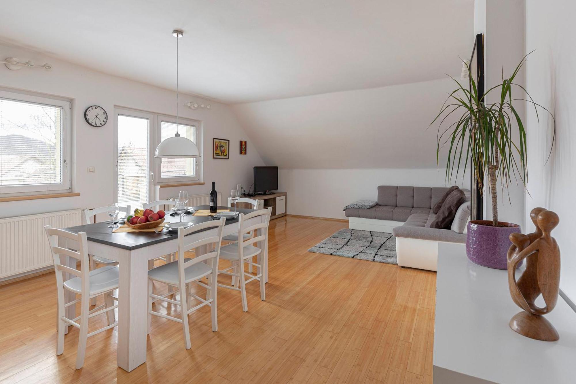 Apartment Tati Dol pri Ljubljani Экстерьер фото